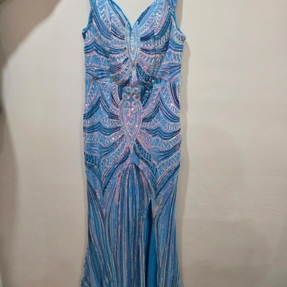Faeriesty Dresses & Skirts - Stunning Blue Sequin Gown